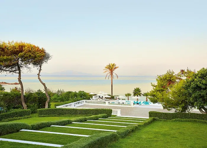 Mandola Rosa, A Resort To Live